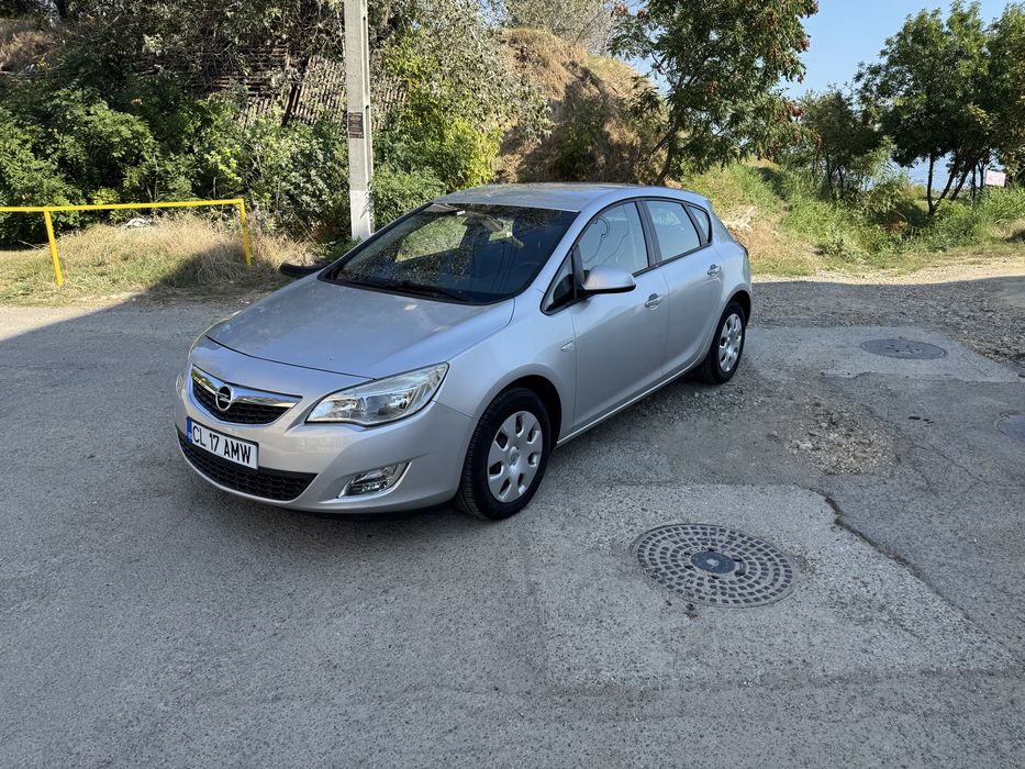 OPEL Astra 2011 — imagine 2
