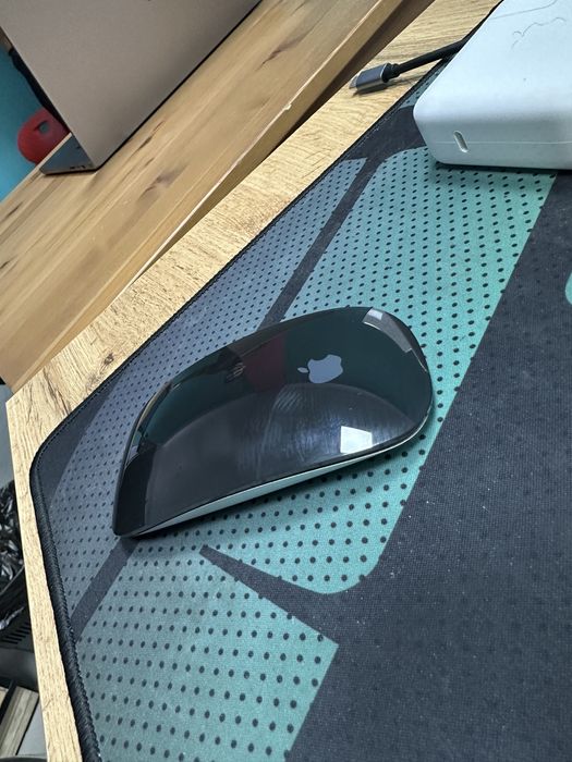 Magic mouse 4 почти новая