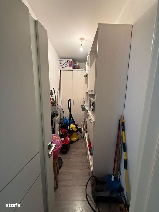 Apartament cu 4 camere decomandate, Centru