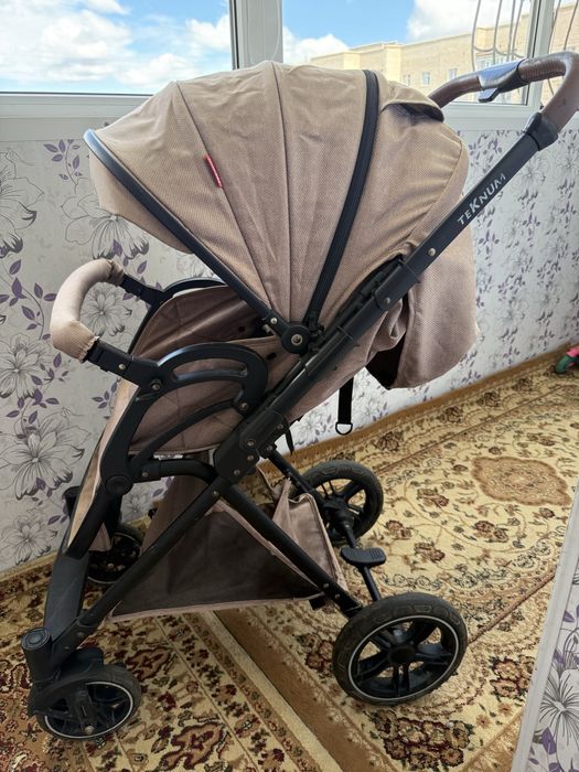Продам коляску. Цена 20тысяч.
