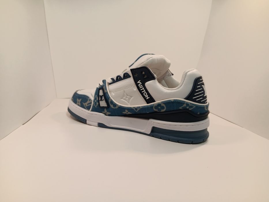 Louis vuitton Trainers. Сини и черни.