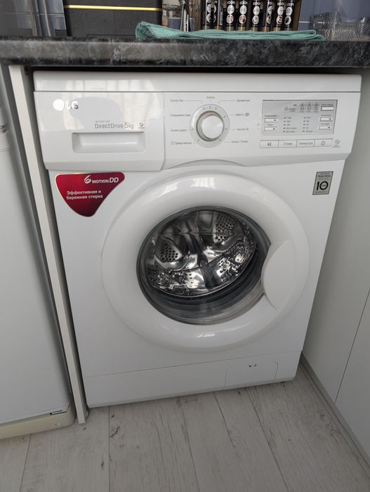 Продам стиральную машинку lg