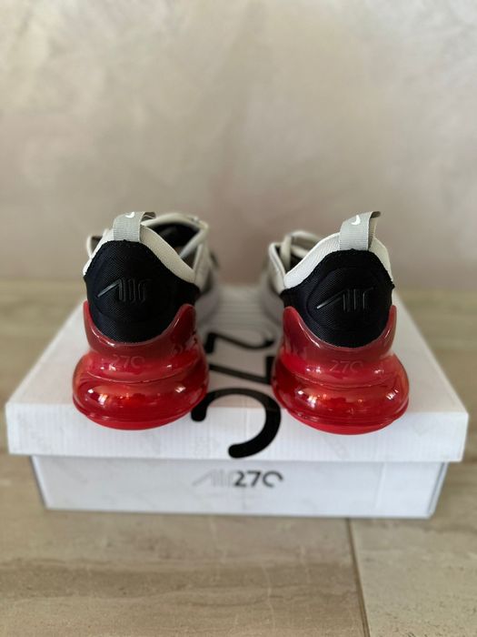 ТОП ОФЕРТА!Nike Air Max 270 Triple White