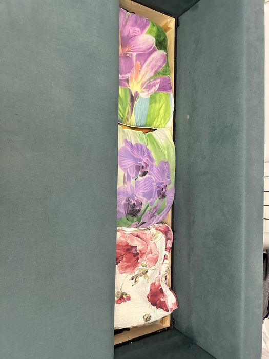 Продам диван в отличном состоянии