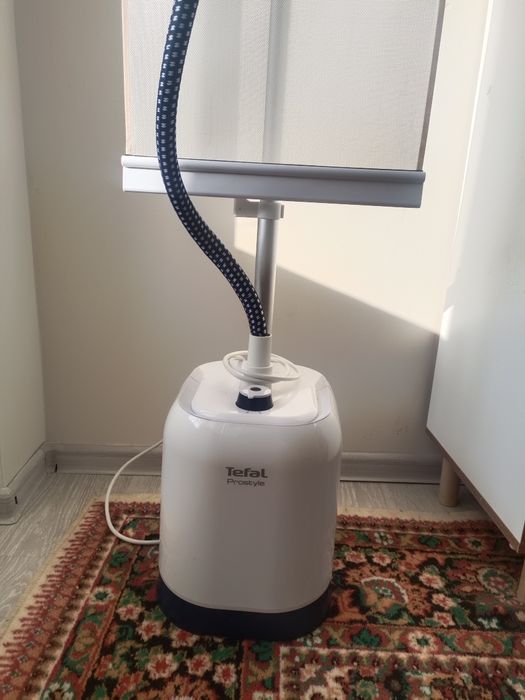 Отпариватель Tefal белый, утюг