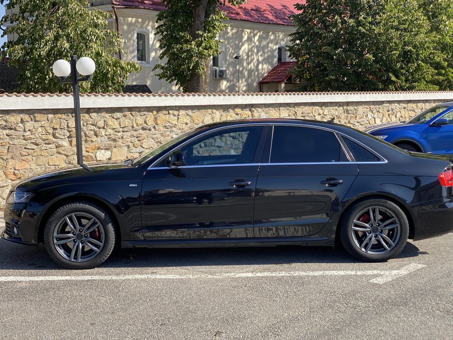 Audi a4 b8.