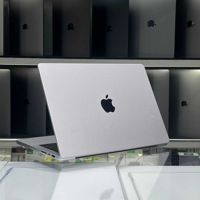 Macbook Pro 14 inch M3 Pro 18/512GB Nasiya Savdo Bor