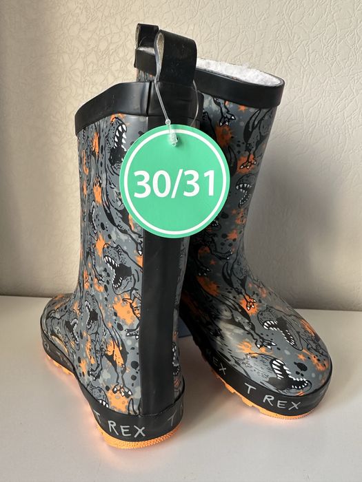 Продам новые утеплённые сапожки, 30/31 раз