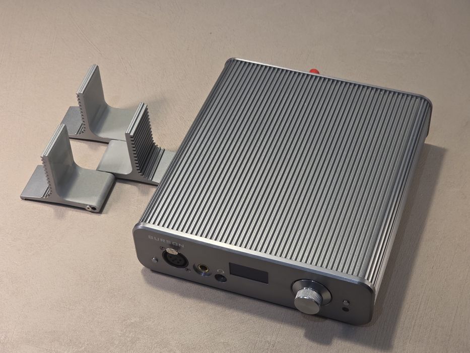 Burson Soloist 3xp + supercharger 3a + opampi v7 classic + stand