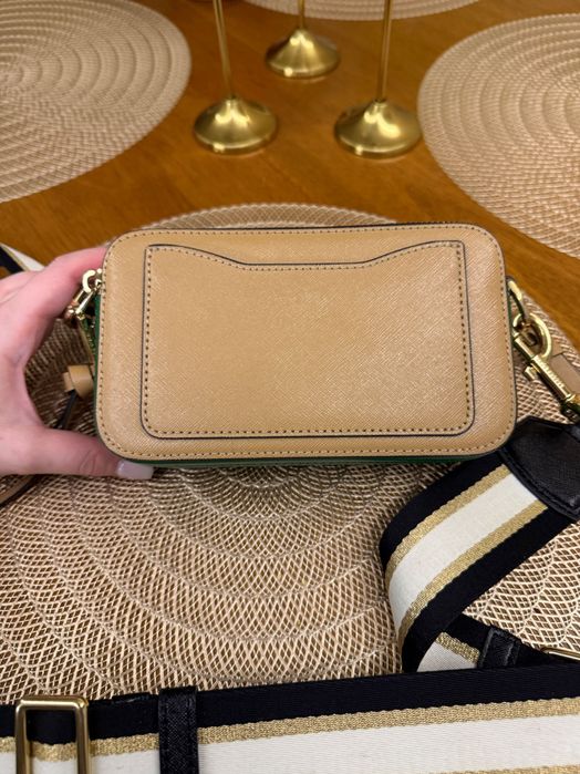 Geanta crossbody The Snapshot Marc Jacobs maro, bej, verde