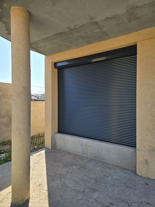 usi RULOU  garaj din aluminiu