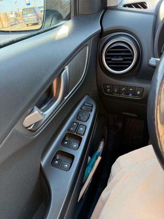Hyundai Kona EV Premium