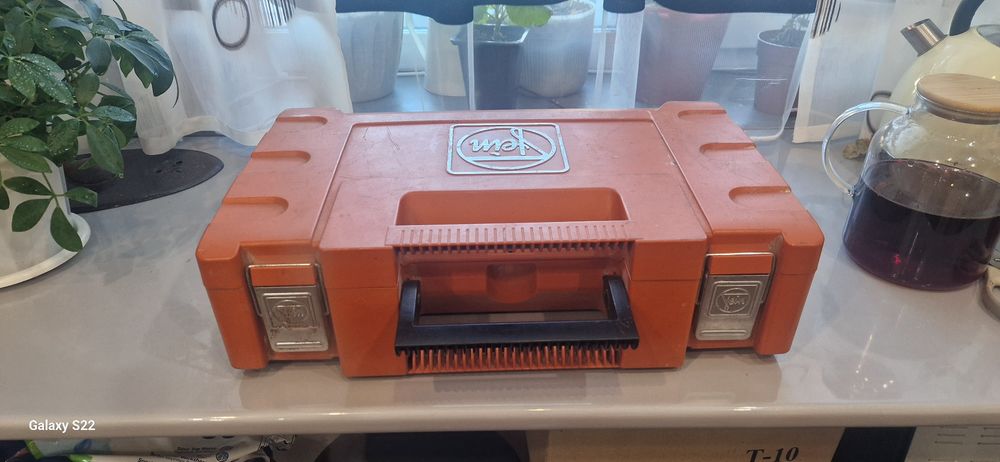 Электроинструмент