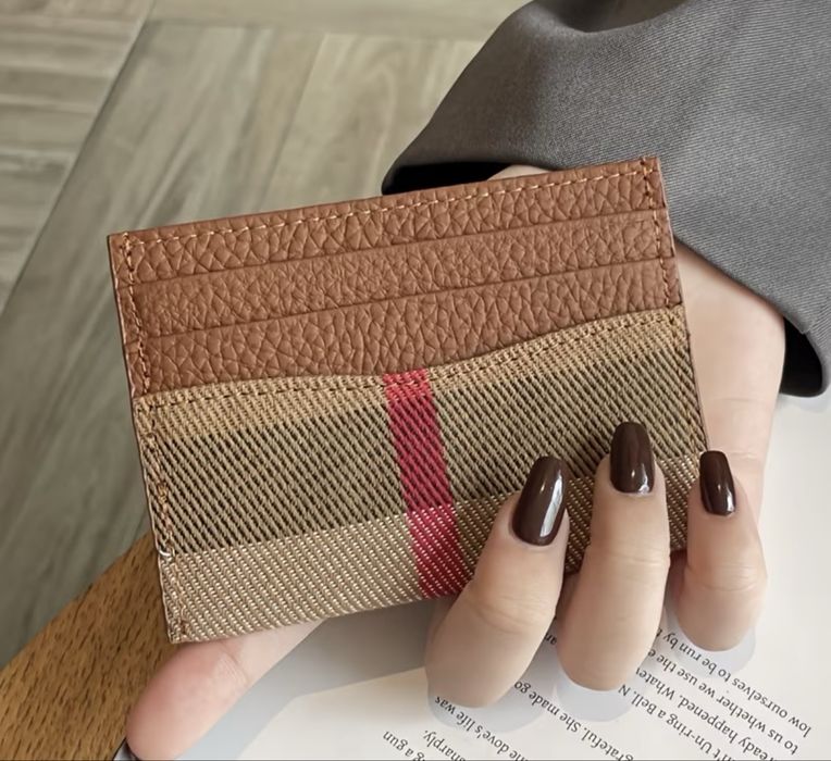 Card holder за карти