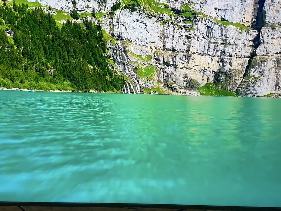 Продам Телевизор Samsung 50 4k модель 7-ка