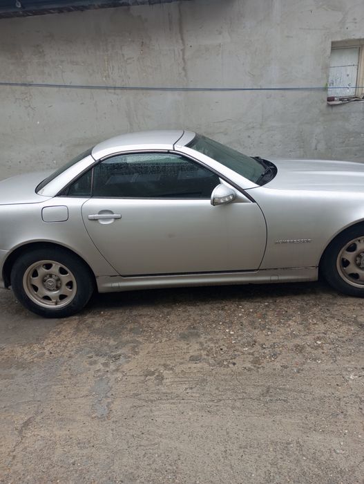 Mercedes Benz Clasa SLK 200