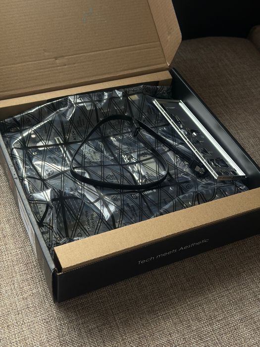 Продам материнскую плату MSI PRO B650M-B