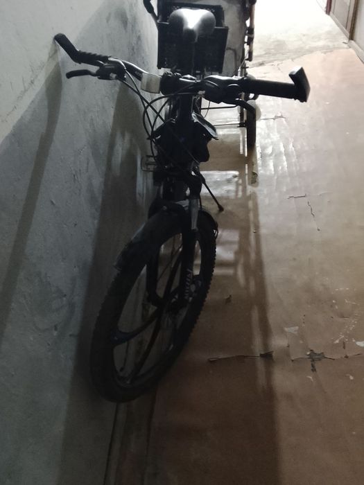 Velosiped ozroq minilgan xolos