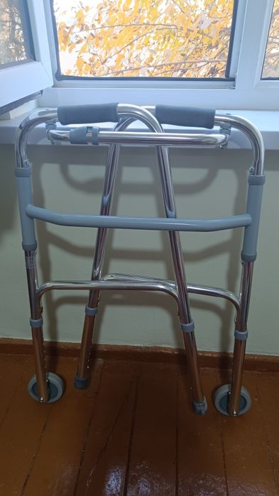 Ходунки для взрослых