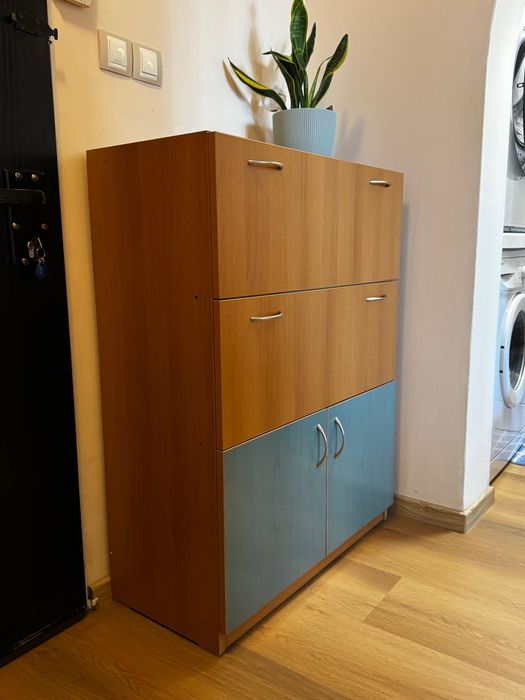 Шкаф за обувки с три отделения