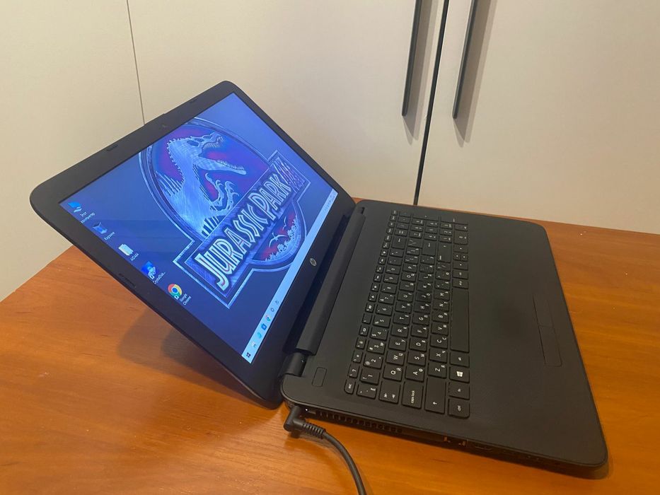 НР intel core i3/OZU 8GB/2 видеокарты/SSD 128GB