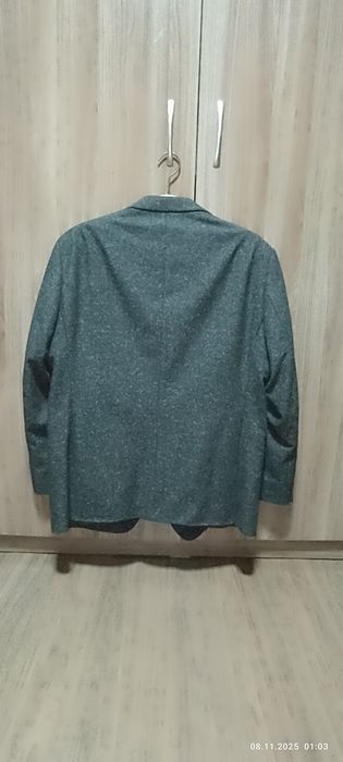 Продается мужской пиджак