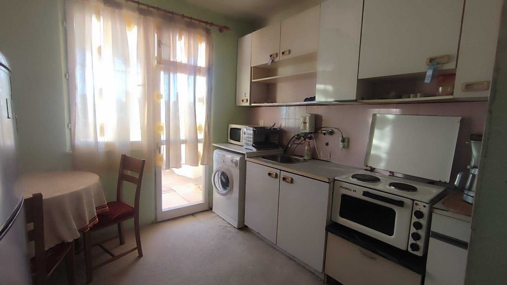 Двустаен апартамент в Русе, кв. Дружба 3 - 64 кв.м. - снимка 6