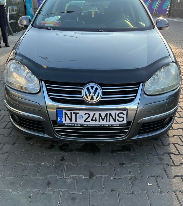 Volkswagen Jetta 1.9 TDI Comfortline, 105CP, Navigatie Auto, 2 seturi complete roti