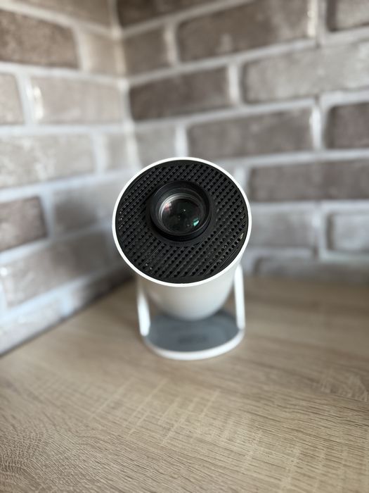 Продам проектор в идеальном состаяний