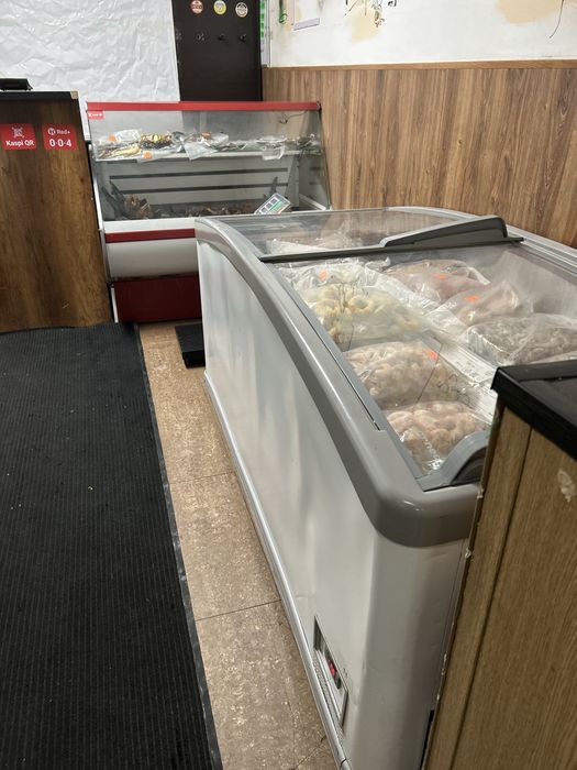 Продам морозильник в отличном состоянии 1.80