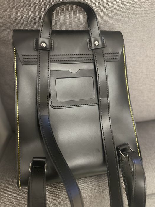 Черна Раница Kiev smooth dr. Martens