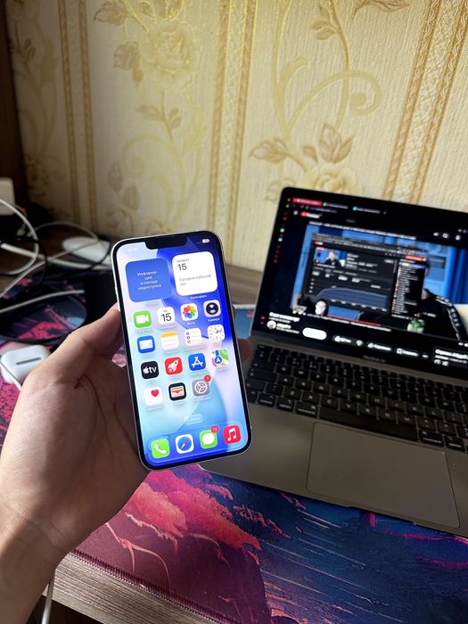 Продаю iPhone 14 256gb в отличном состояние