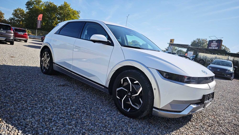 Hyundai IONIQ 5 electric drive 306ks 225 kW 62kwh Uniq 4WD