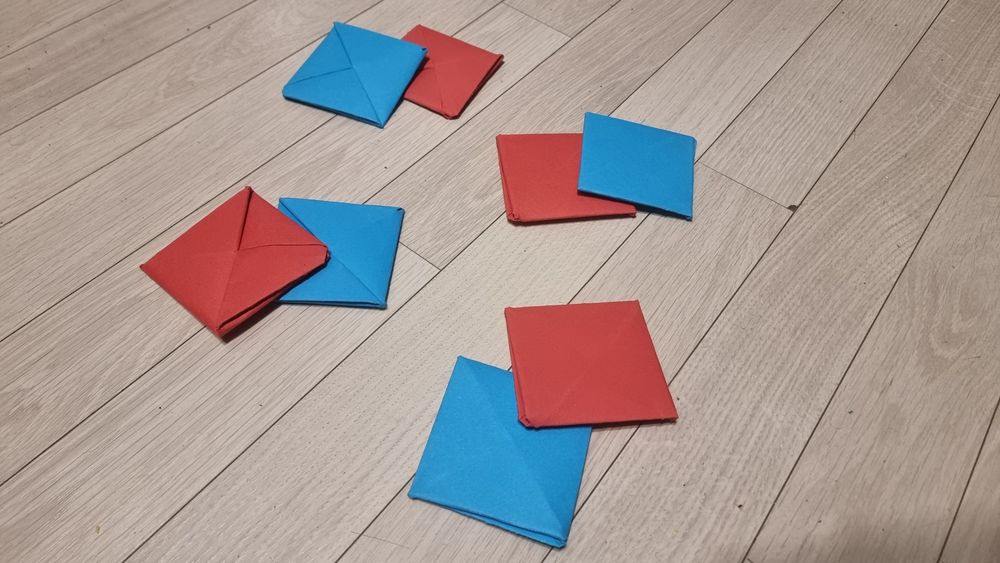 Squid game Гонги игра с топчета зарчета, дакджи, ddakji скуид гейм