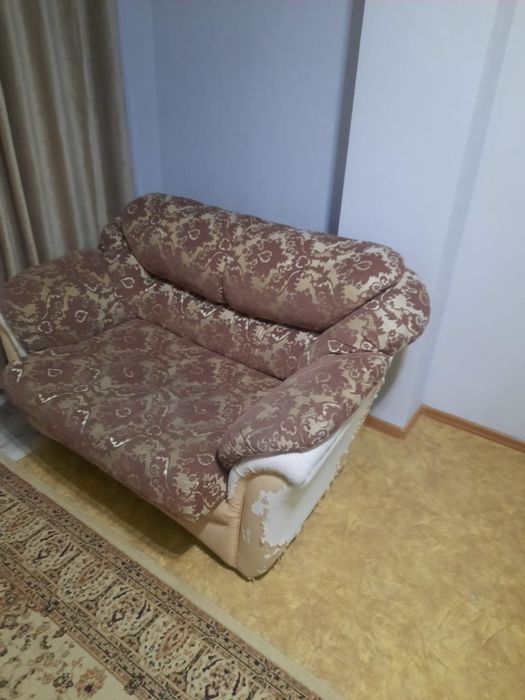 Отдам даром диван
