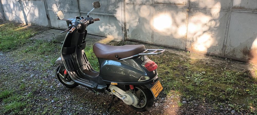Piaggio Vespa 49cc 2timpi 5200km 2009