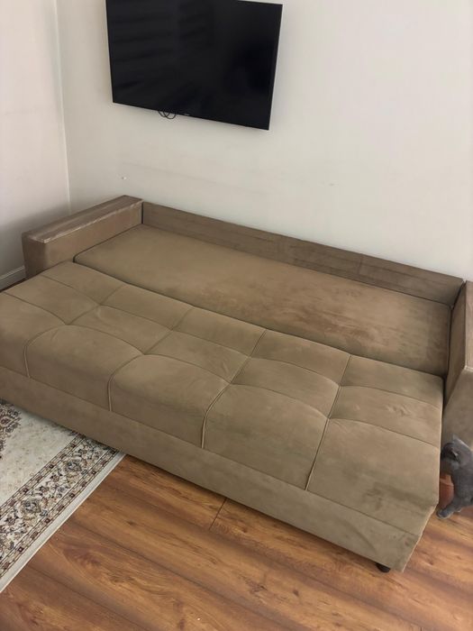 Продаю диван Б/у