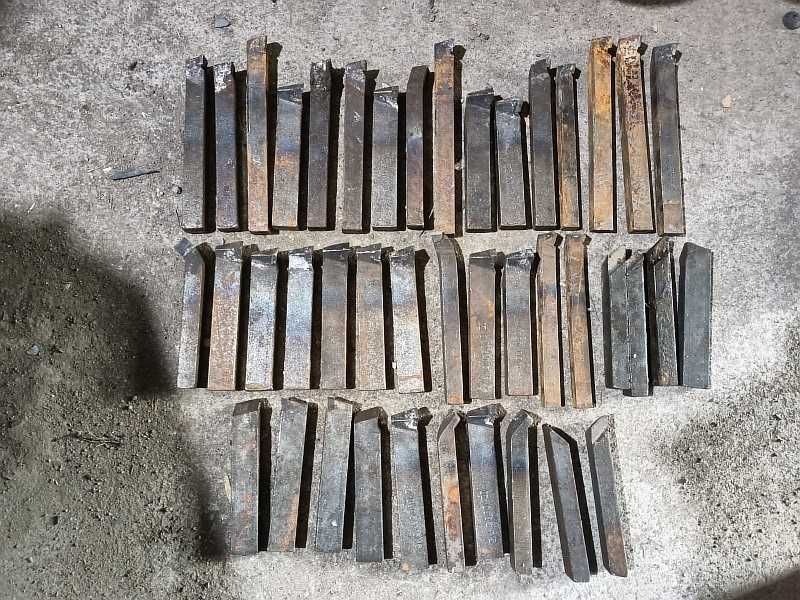 Продам напильники, метчики.