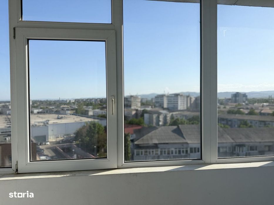 Panoramă unică, spațiu generos! 3 camere Cora!