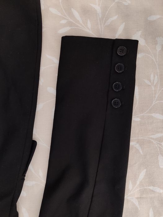 Чёрное вечернее платье