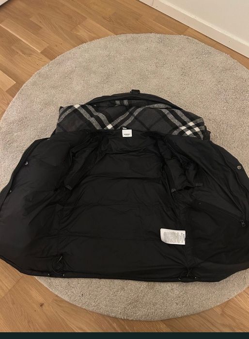 Geaca Burberry Neagra (S , M , L)