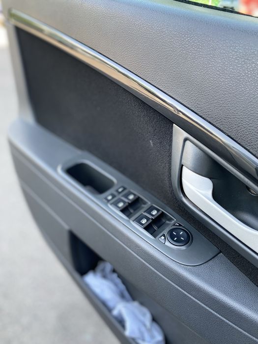 Приора универсал