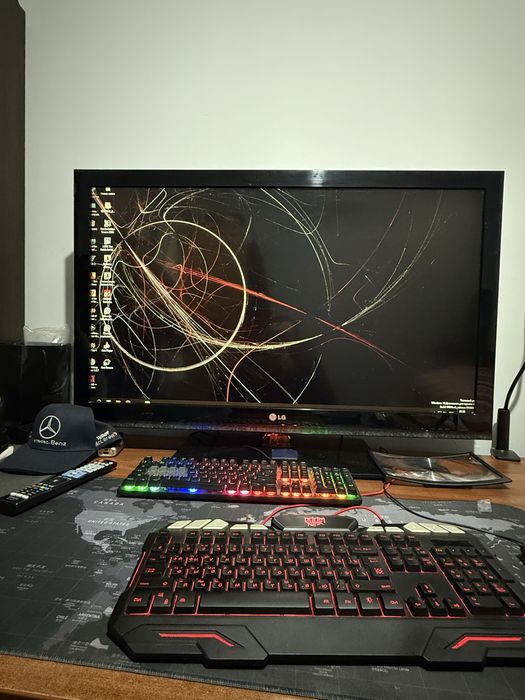 Телевизор LG продам 42-я диагональ