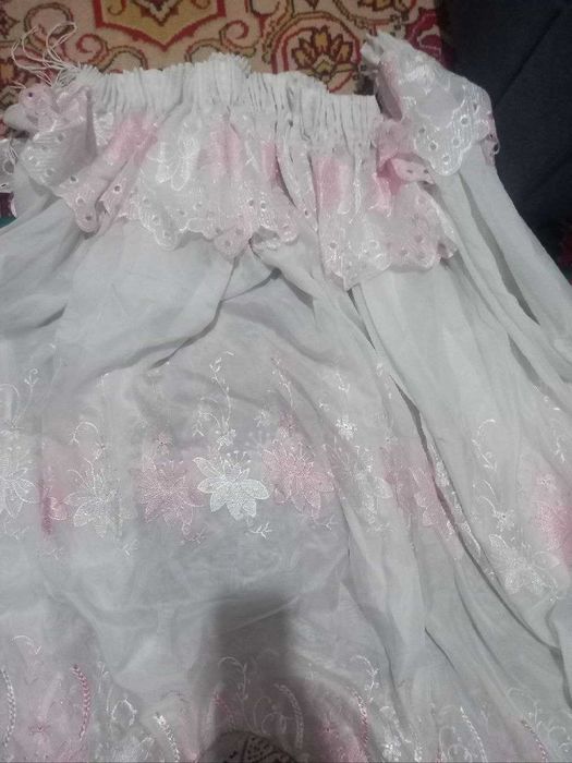Продам  тюль бело-розовую