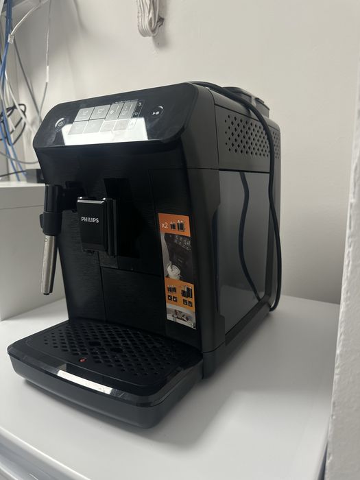 Кафеавтомат Philips серия 800, кафе машина за кафе на зърна