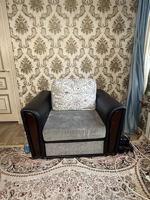 Продам срочно диван