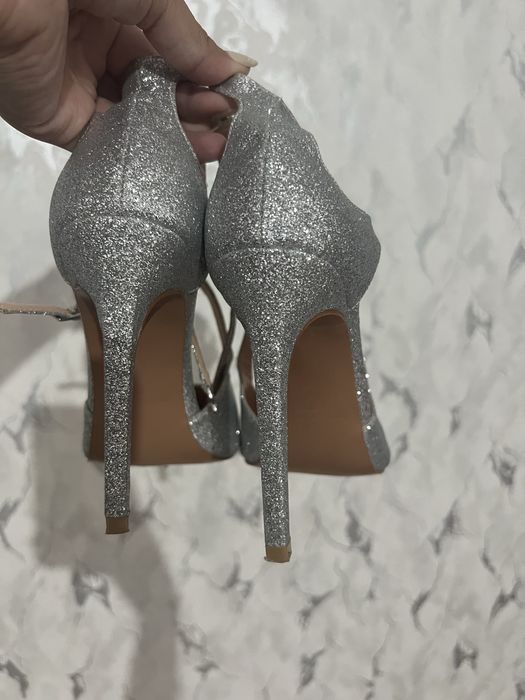 Продается туфлии