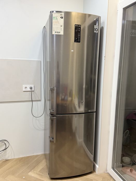 Lg холодильник сатылады