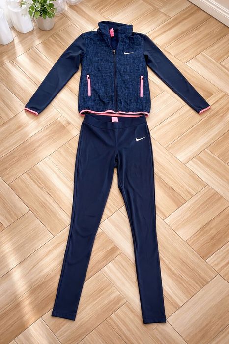 Оригинален анцуг Nike