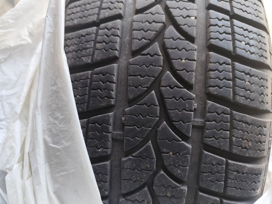 Продавам 4 броя гуми kormoran snowpro